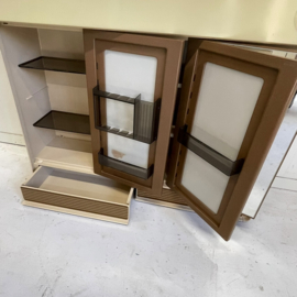 Jaren 70 badkamer kastje