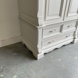 Landelijke babykamer kast