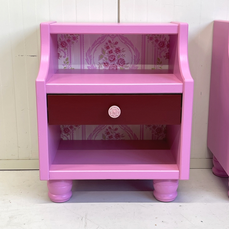 Set 2 restyle roze nachtkastjes