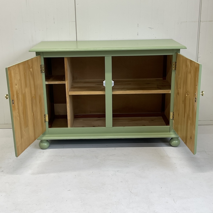 Restyle dressoir Visje