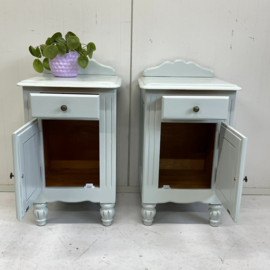 Set restyle grijsgroene nachtkastjes