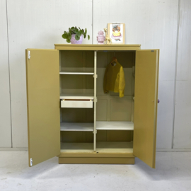 J`50 kinderkamer kledingkast