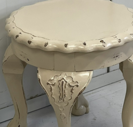 Antiek restyle barok tafeltje