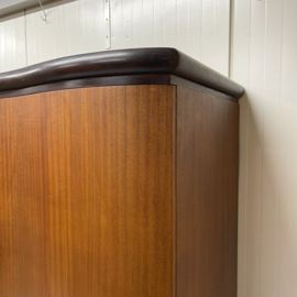 Vintage mid-century kledingkast