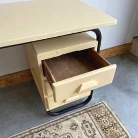 Vintage bureau