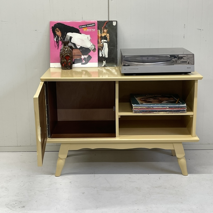 Restyle vinyl  platen kastje