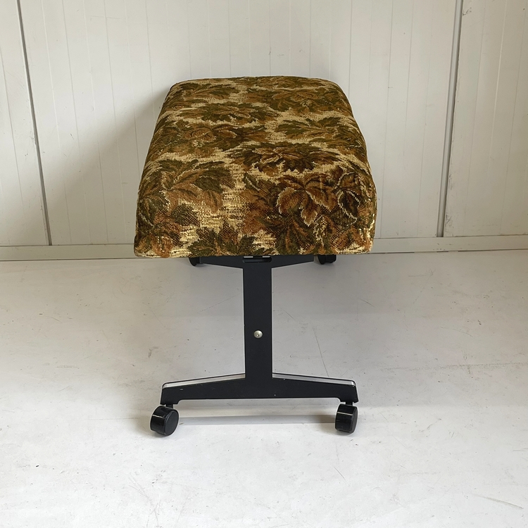 XL hocker op wielen