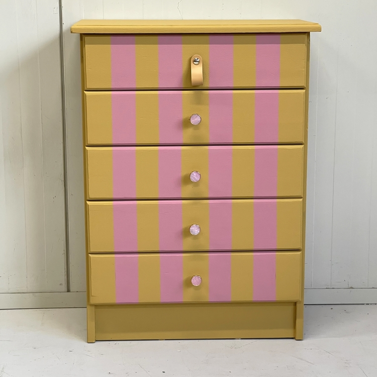 Restyle streep ladekastje