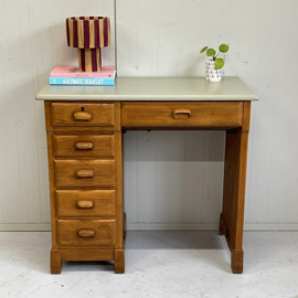 Up-cycling bureau