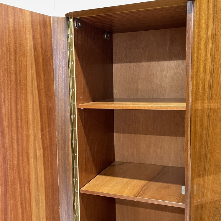 Vintage kledingkast gloss 3 deurs
