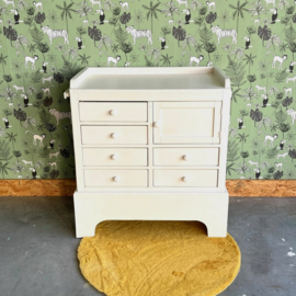 Vintage commode