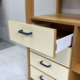 Vintage schoolkast