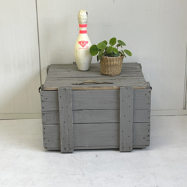 Brocante kist met deksel grijs