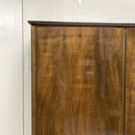 Vintage Chestnut kledingkast