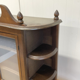 Antiek vitrine hangkastje