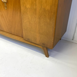 Jaren 60 kledingkast