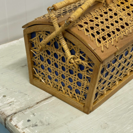 Rotan opbergmandje