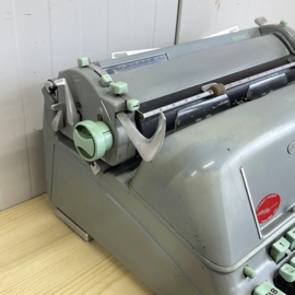 Antieke Hermes Ambassador typemachine