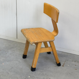 Vintage schoolstoeltje