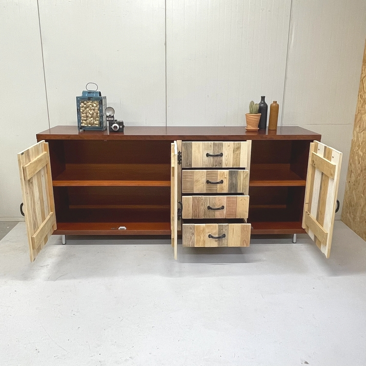 Upcycle sloophout dressoir