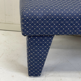 Blauw stoffen voetenbank