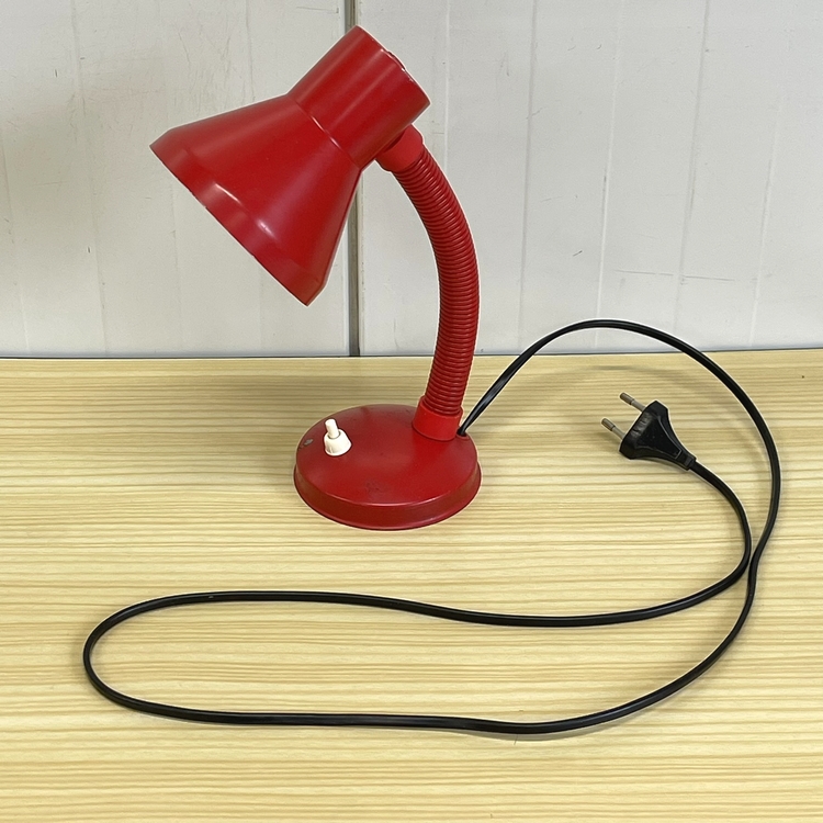 Rood bureaulampje