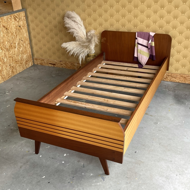 Vintage bed