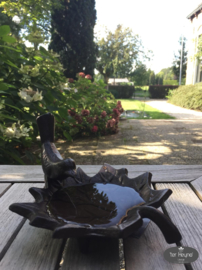 Gietijzeren vogelbad