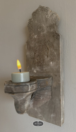 Oud houten wand kandelaar