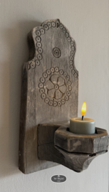 Oud houten wand kandelaar