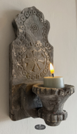 Oud houten wand kandelaar