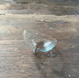 Glazen drijf schaaltje voor een waxinelichtje