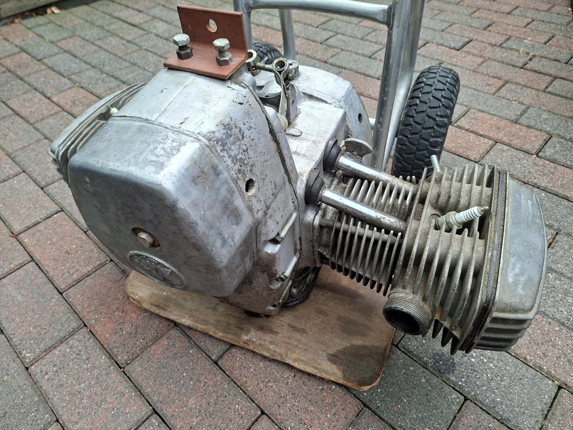 Motorblok Dnepr K650 Nog Beschikbaar, Mail voor prijs