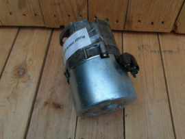 GEBRUIKTE Dynamo generator (alternator) G-424 12V URAL DNEPR met een nieuw gewikkelde rotor