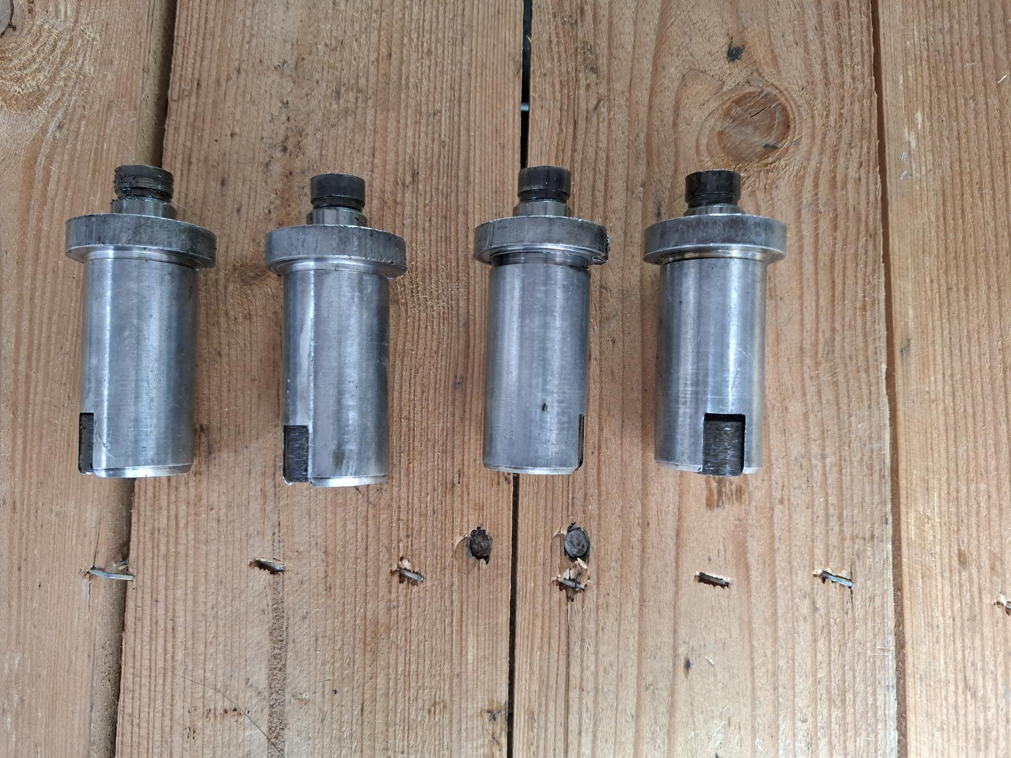 Set 4st Nokkenvolgers Ural M-62, M-63, M-66, M-67 gebruikt