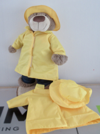 Regenjas + hoed voor beer Bella