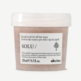 SOLU sea salt scrub cleanser
