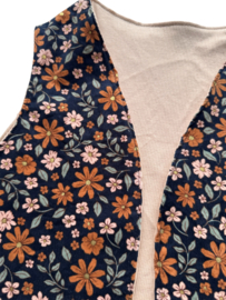 Giletje ‘Donkerblauw Bloemetjes’