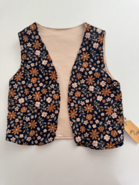 110/116 giletje rib donkerblauw bloemetje