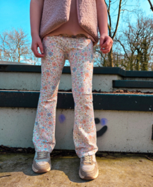 Broekje - pastel bloem