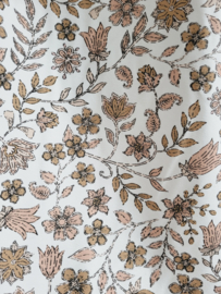 Short - indian vintage floral