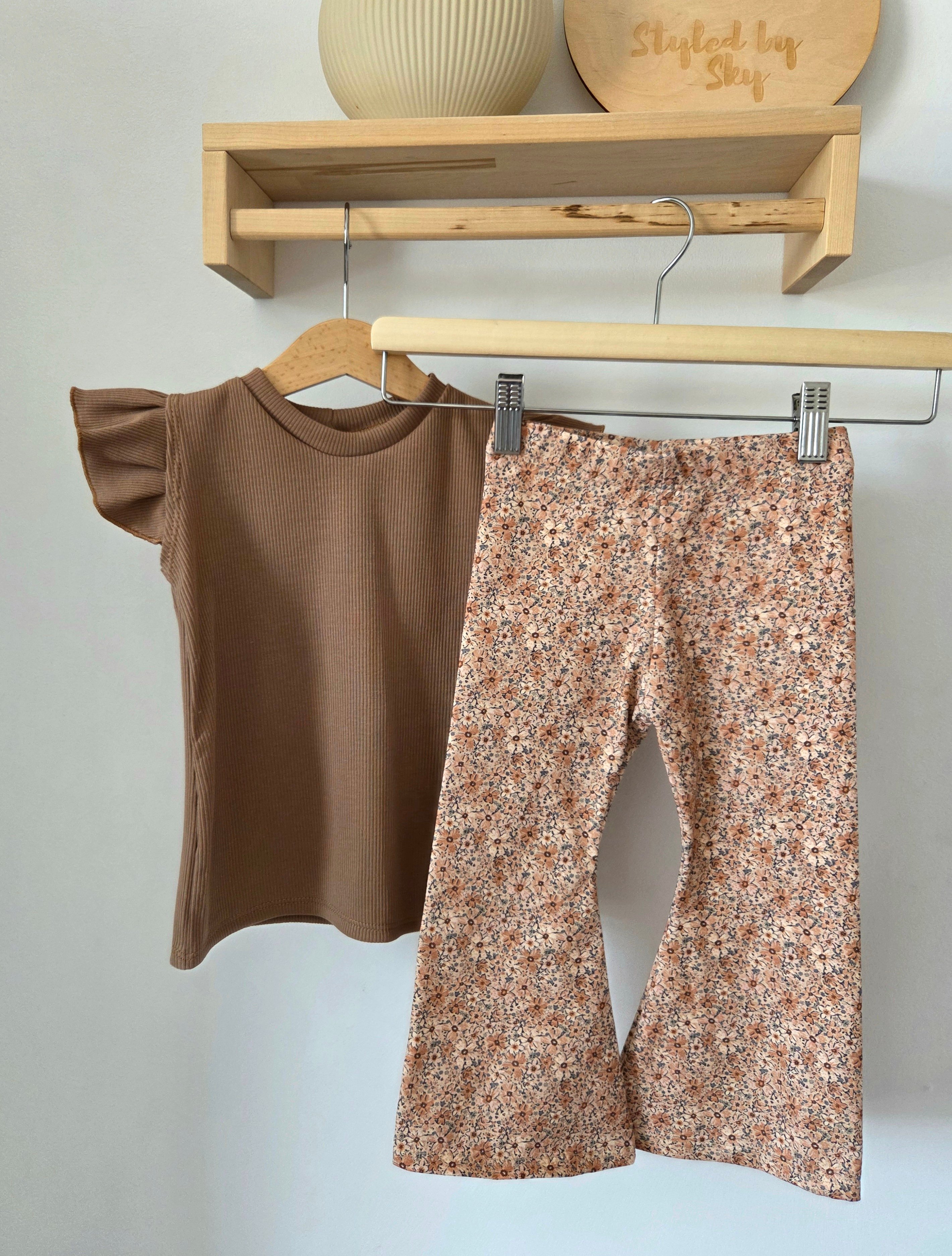 Poppenkleertjes - flared & top