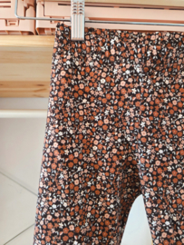 Broekje - bruine bloemetjes