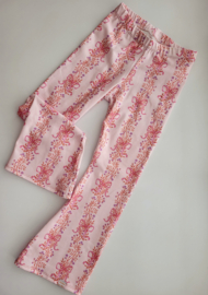 Broekje - roze bloem & strik