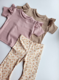 Ruffle top - rib donker beige