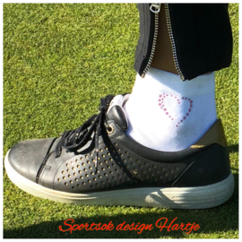 Witte dames sportsokken met Swarovski design “Hartje”