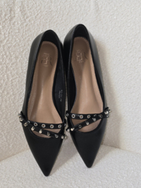 SAM pointy ballerina black