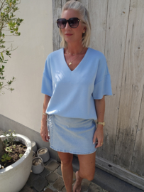 JOJO large v-neck T-shirt pastel blue