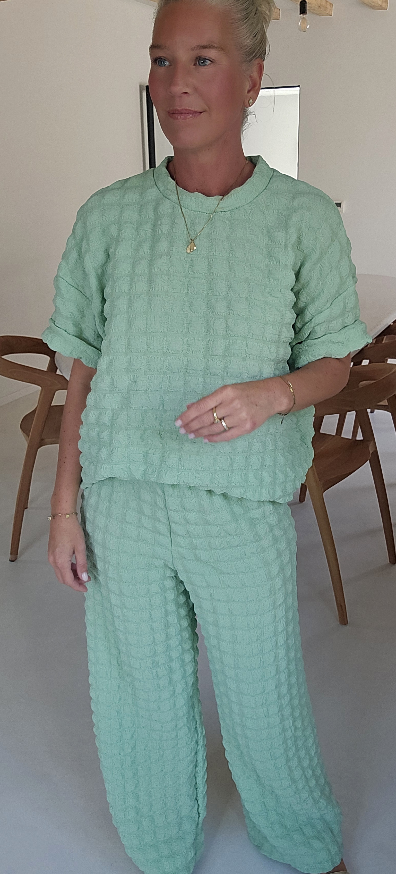 BUYorCRY bubble set fresh mint