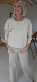 SUNDAYS ARE FOR CROISSANTS cotton sweatshirt beige